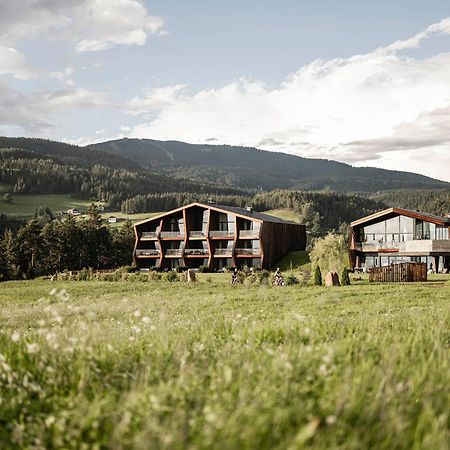 Aeon Hotel - Adults Only Bed & Breakfast Soprabolzano Bagian luar foto