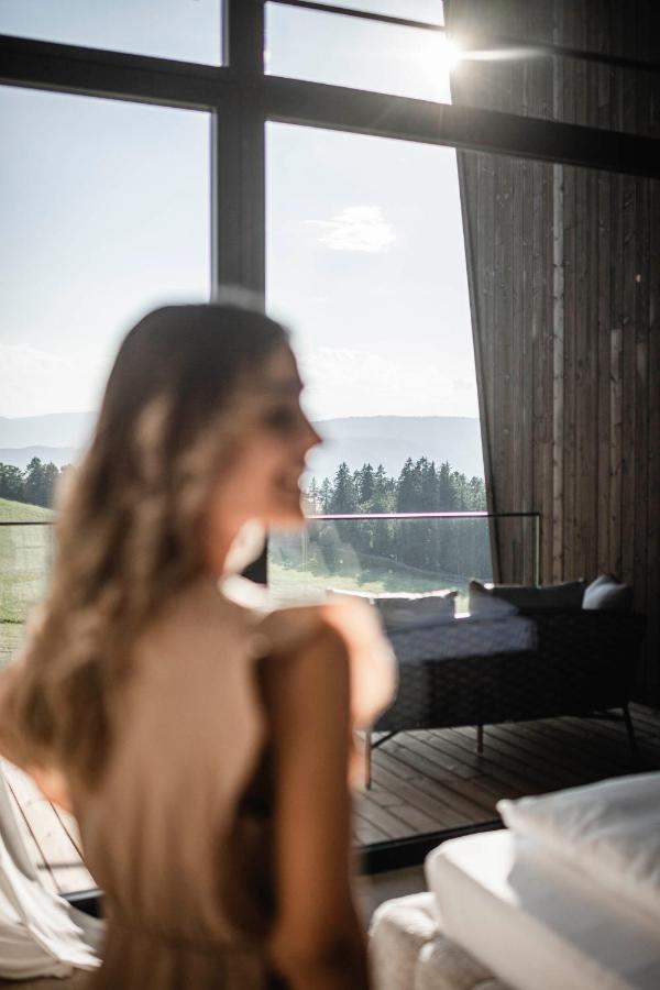 Aeon Hotel - Adults Only Bed & Breakfast Soprabolzano Bagian luar foto